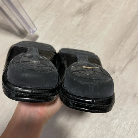 Stuart Weitzman Leather Mules - Picture 11 of 11